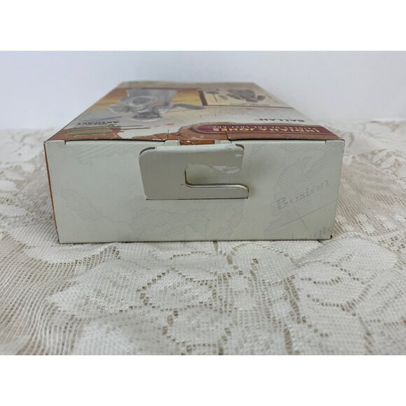 Indiana Jones Adventure Series Sallah Brand New With Box Defects - Picture 5 of 9